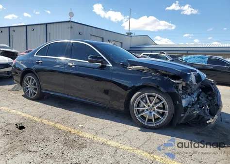 2022 Mercedes-Benz E 350 z USA, uszkodzony, nr VIN W1KZF8DB2NB095839